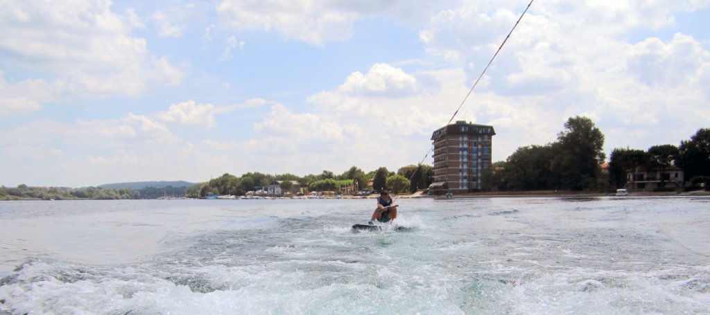 wakeboard68.jpg