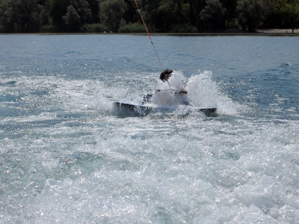 wakeboard64.jpg